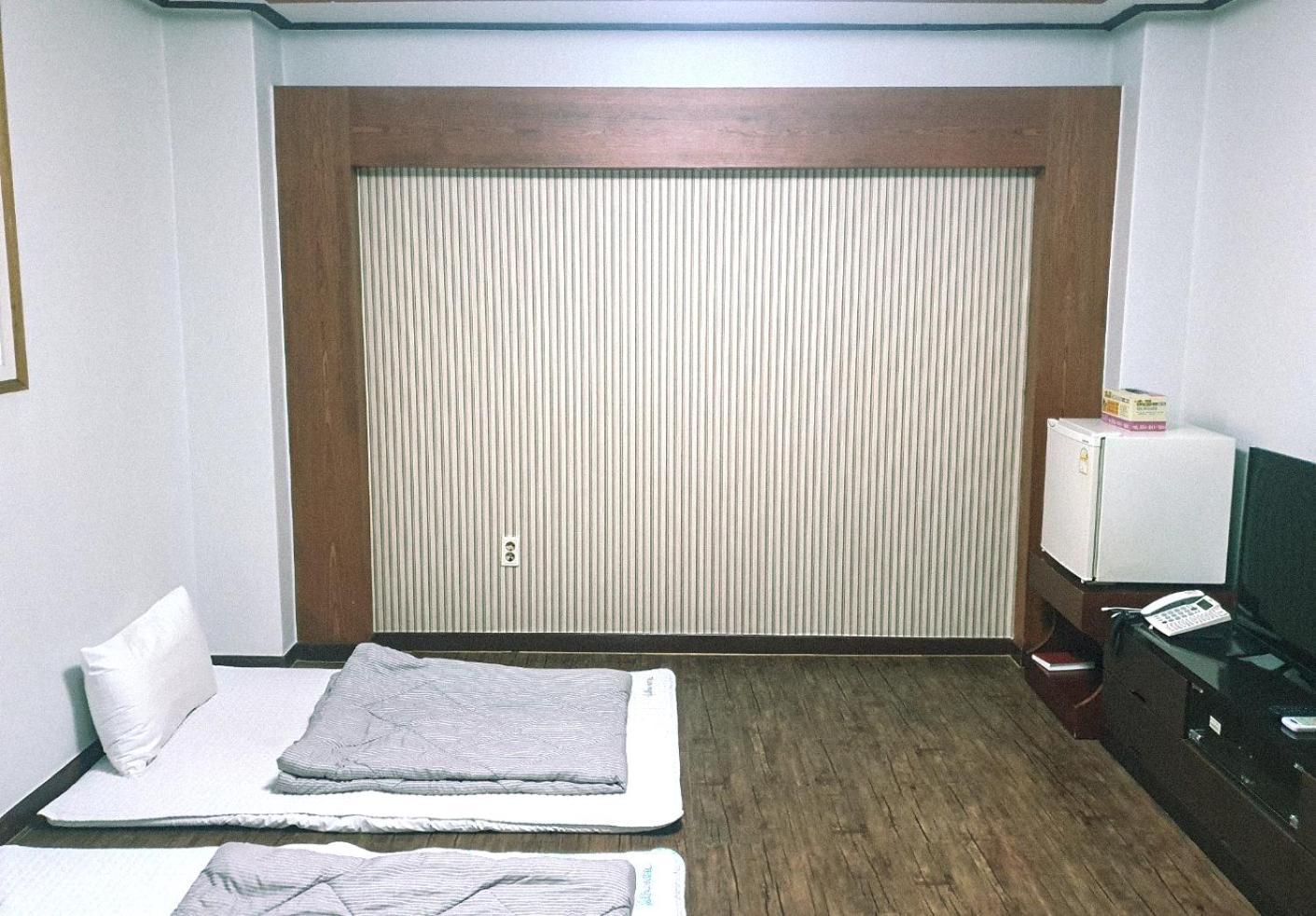 Galleria Hotel Andong Bagian luar foto