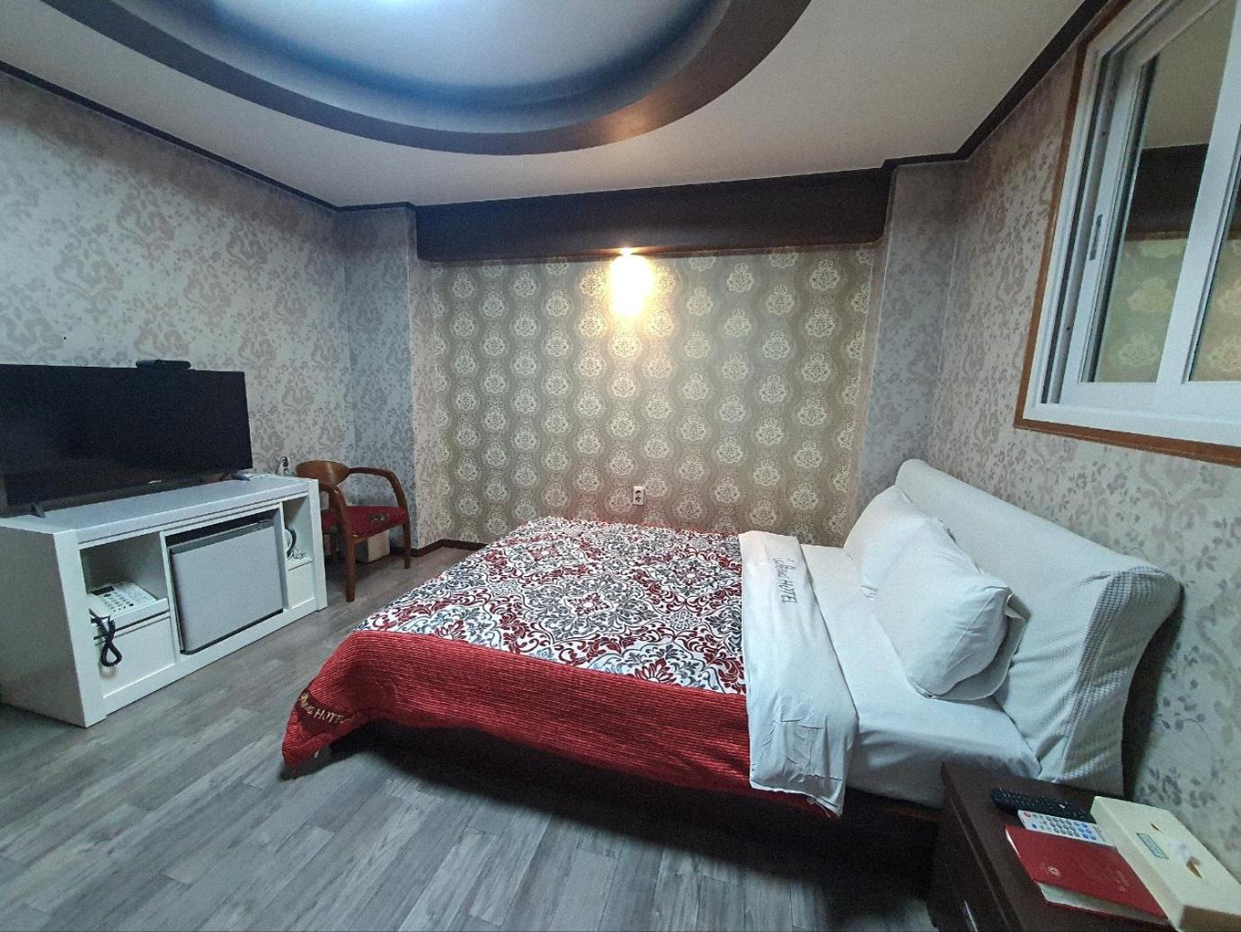 Galleria Hotel Andong Bagian luar foto